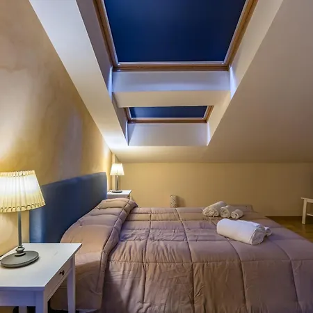 Pica Starlight At Station Apartment
