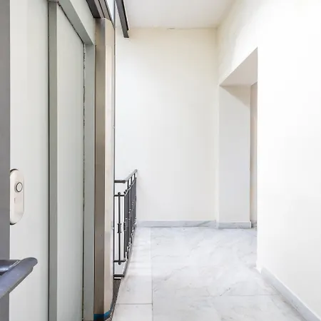 Pica Starlight At Station Apartment Naples